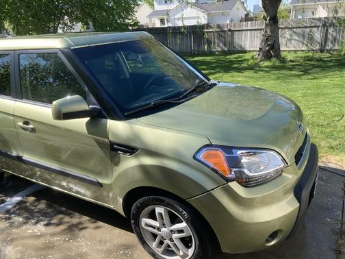 2011 Kia Soul +