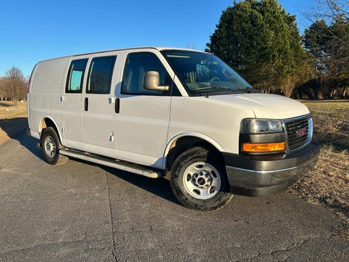 2021 GMC Savana 2500 Work Van