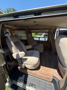 Gray 2004 Chevrolet Express 1500 Base