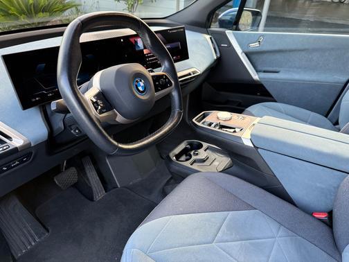2023 BMW iX xDrive50