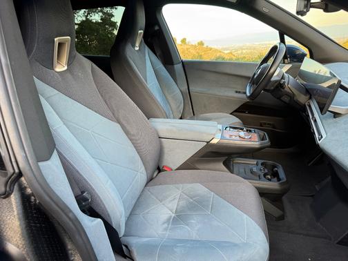 2023 BMW iX xDrive50