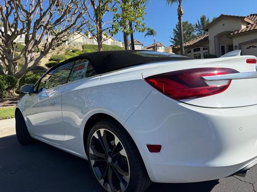 White 2019 Buick Cascada Premium