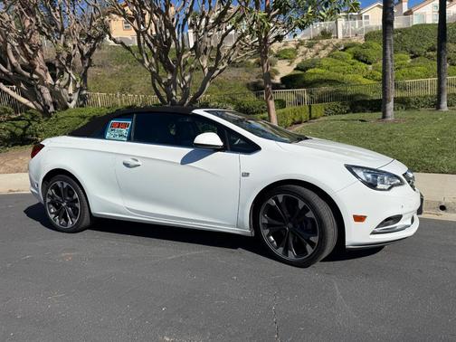 White 2019 Buick Cascada Premium