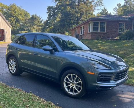 Blue 2019 Porsche Cayenne Cayenne