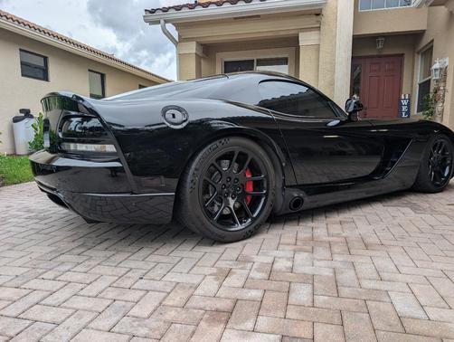 Black 2006 Dodge Viper SRT-10