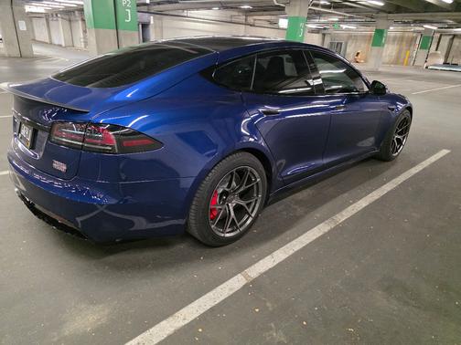 2024 Tesla Model S Plaid