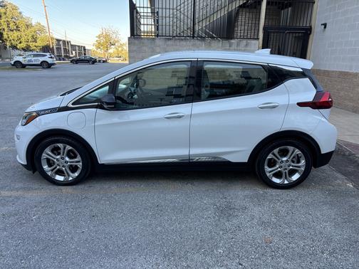 2017 Chevrolet Bolt EV LT