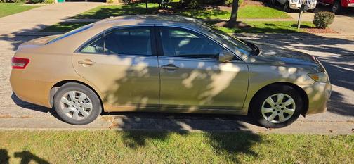 Gold 2011 Toyota Camry LE