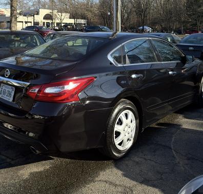 Black 2016 Nissan Altima 2.5 S