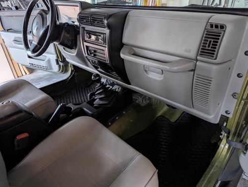 1997 Jeep Wrangler SE