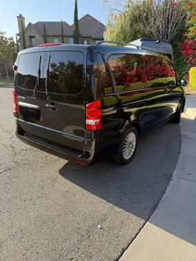 2017 Mercedes-Benz Metris Base