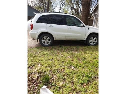 2004 Toyota RAV4 Base