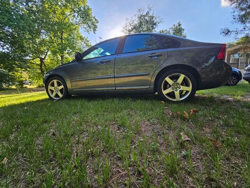 Gray 2008 Volvo S40 2.4i