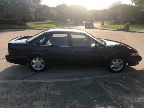 1993 Ford Taurus SHO