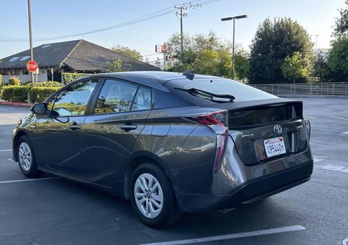 2016 Toyota Prius Two