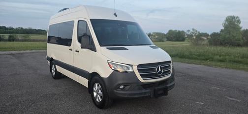 2022 Mercedes-Benz Sprinter 2500 Standard Roof