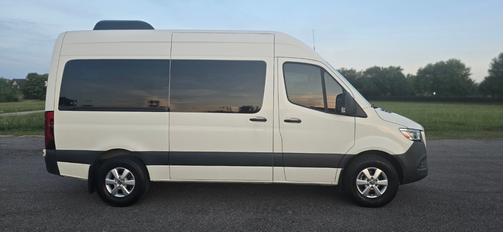 2022 Mercedes-Benz Sprinter 2500 Standard Roof