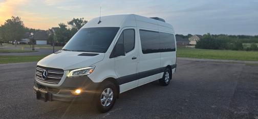 2022 Mercedes-Benz Sprinter 2500 Standard Roof