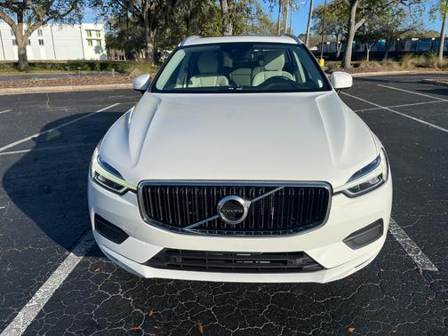 2020 Volvo XC60 T5 Momentum