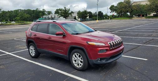Red 2016 Jeep Cherokee Latitude
