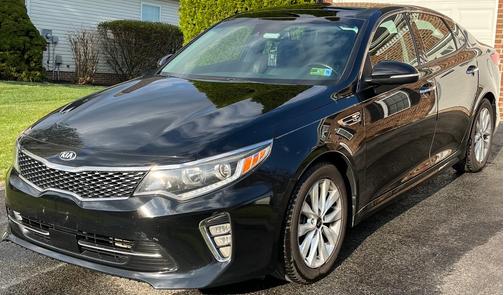 Black 2018 Kia Optima EX