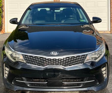 Black 2018 Kia Optima EX