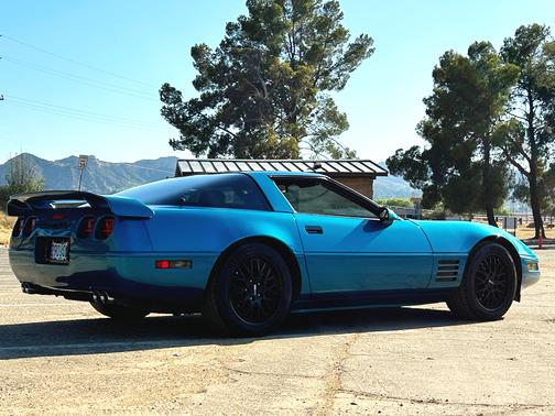 Blue 1992 Chevrolet Corvette Base
