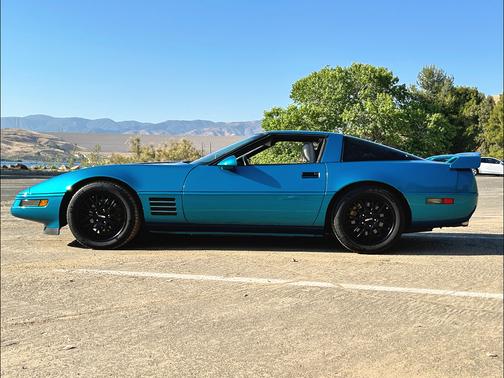 Blue 1992 Chevrolet Corvette Base