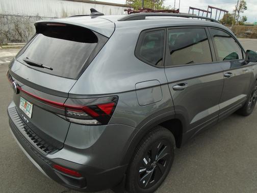 2025 Volkswagen Taos S FWD