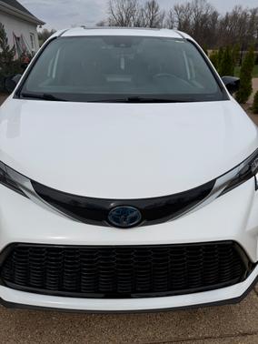 2021 Toyota Sienna XSE 7 Passenger