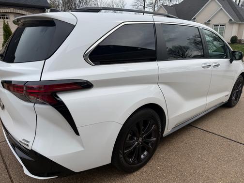 2021 Toyota Sienna XSE 7 Passenger