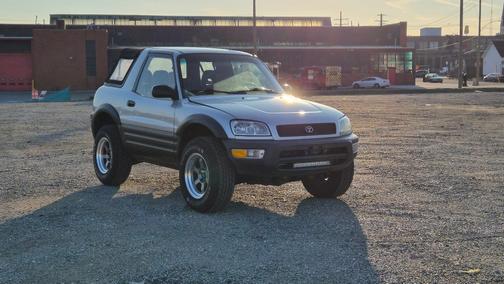 Silver 1998 Toyota RAV4 Soft Top