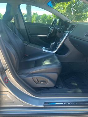 Silver 2013 Volvo S60 T5
