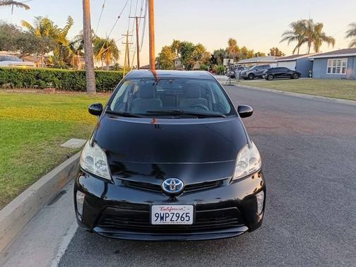 Black 2014 Toyota Prius Two