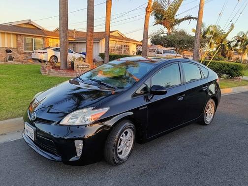 Black 2014 Toyota Prius Two