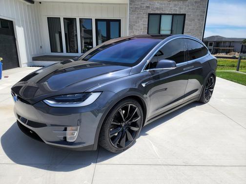 Photo 1 of 11 of 2017 Tesla Model X 100D