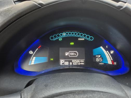 Black 2013 Nissan Leaf SL