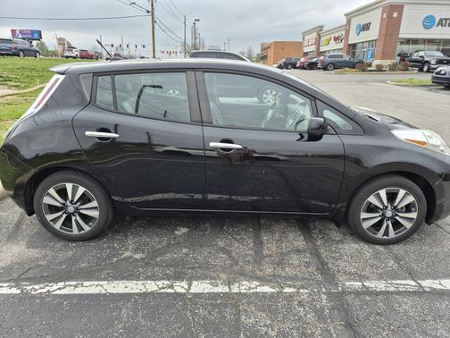 Black 2013 Nissan Leaf SL