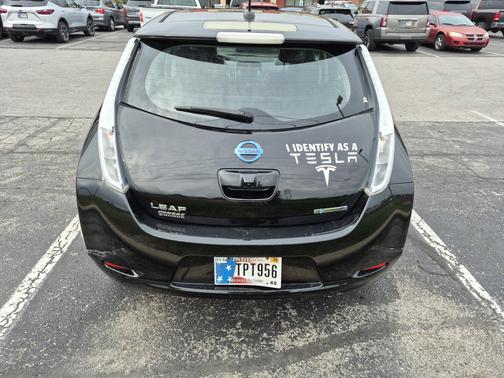 Black 2013 Nissan Leaf SL