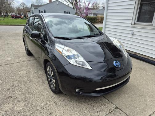 Black 2013 Nissan Leaf SL