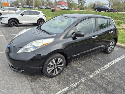 Black 2013 Nissan Leaf SL