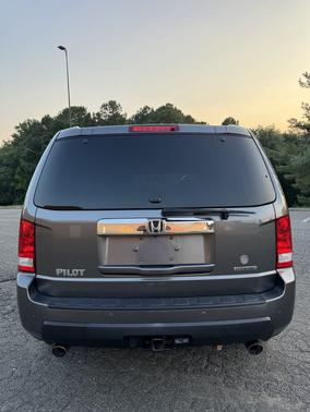 Gray 2011 Honda Pilot Touring