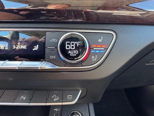 White 2020 Audi Q5 45 Premium