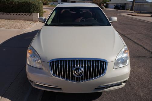 Beige 2011 Buick Lucerne CXL Premium