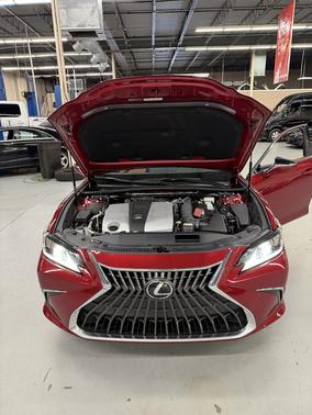 2025 Lexus ES 350 Base