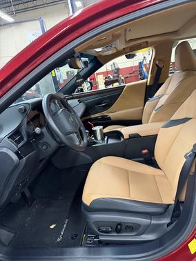 2025 Lexus ES 350 Base