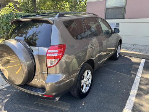 2011 Toyota RAV4 Base