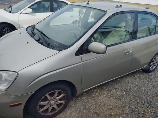 Beige 2001 Toyota Prius Base
