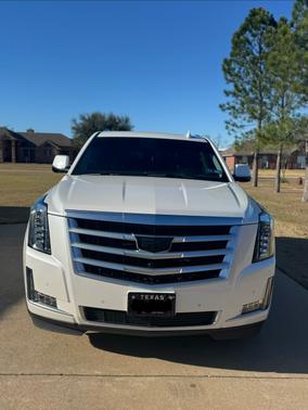 2016 Cadillac Escalade Luxury