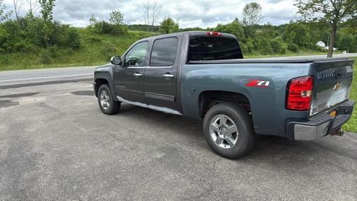 Gray 2011 Chevrolet Silverado 1500 LT